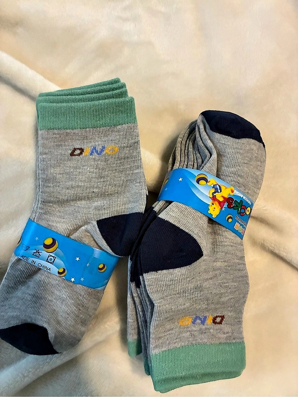 10 pairs of children socks 8-12